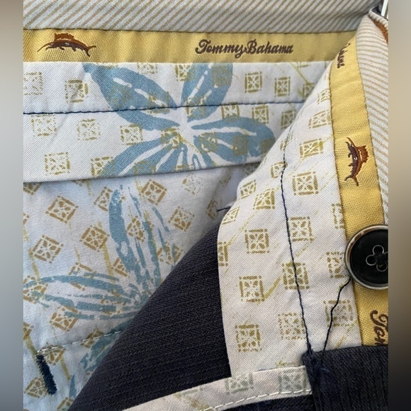 Tommy Bahama Relax Men's Size 38 Black 100% Silk Pleated Front Bermuda Shorts - Picture 8 of 14